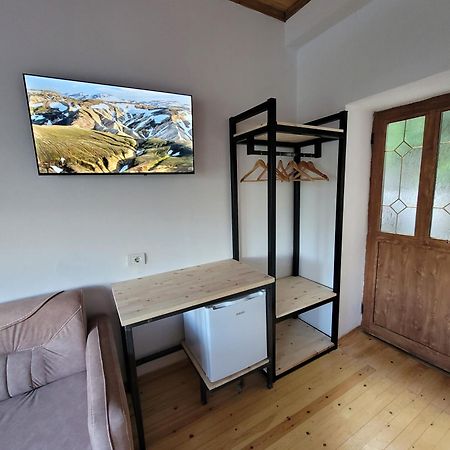Jona Guest House Gjirokastër Eksteriør billede