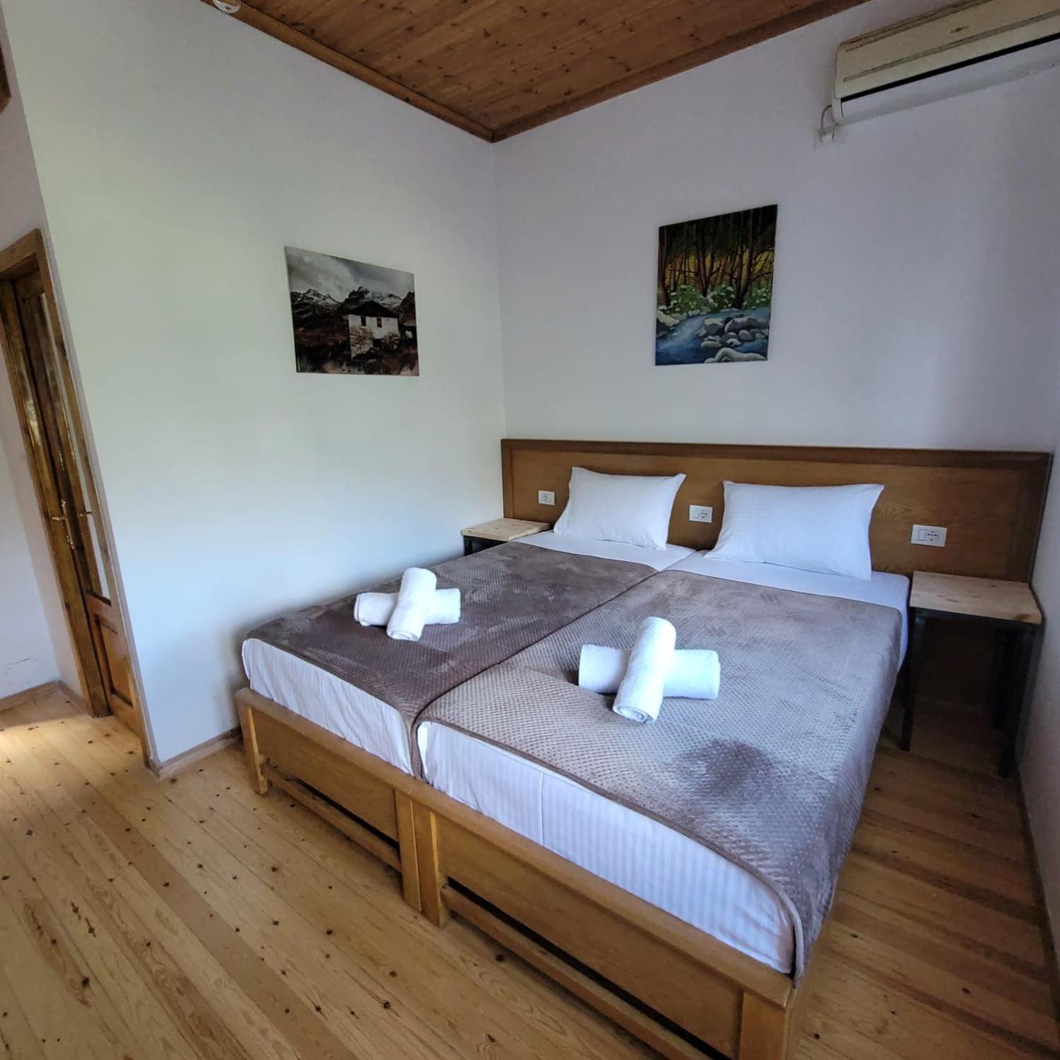 Jona Guest House Gjirokastër Eksteriør billede